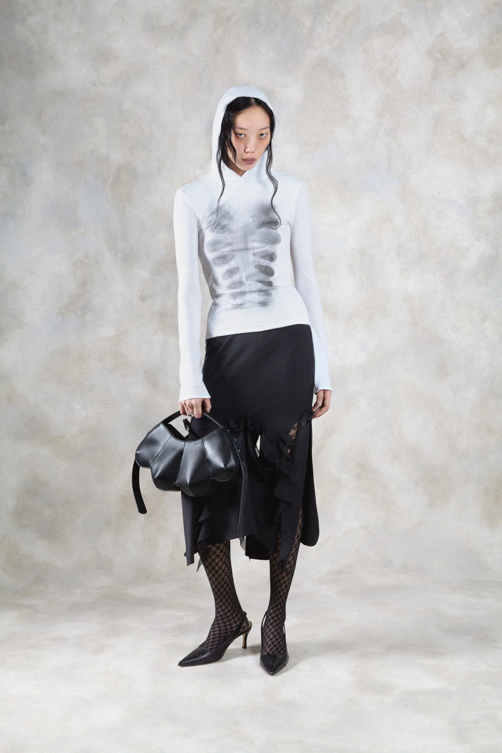 1375_d6734ac8fc-avavav_fw26_lookbook_f26_top_30_theresa_xray_base_layer_white1915-mega