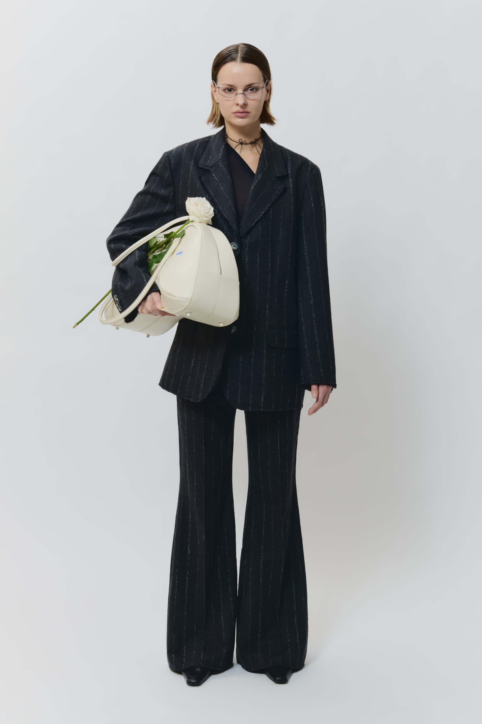 302_233483bfca-relaxed_blazer_grey_womens_ss25_avavav_0029-kopia-mega