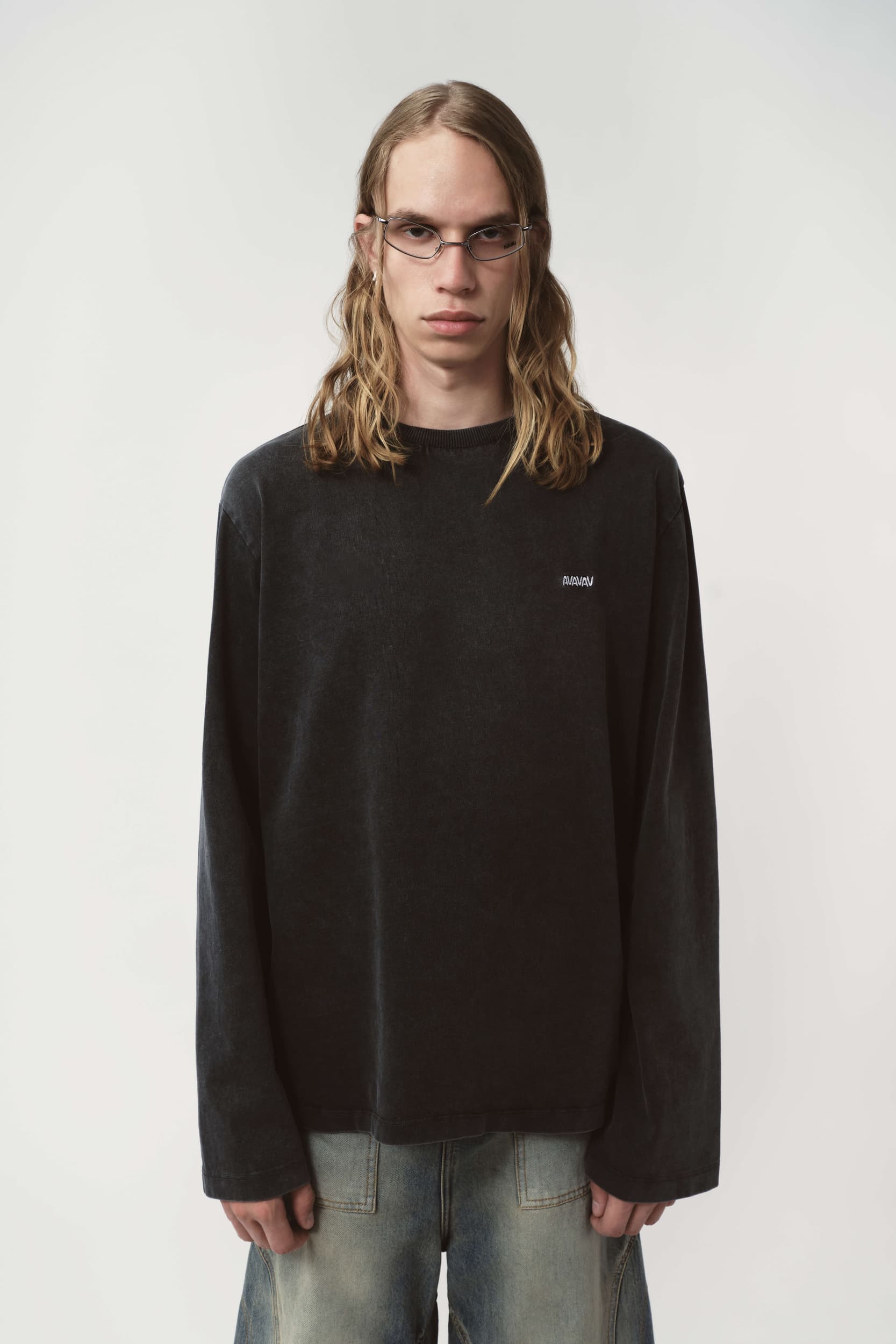 324_311ce893d3-tom-long-sleeve-tshirt_black-9-mega