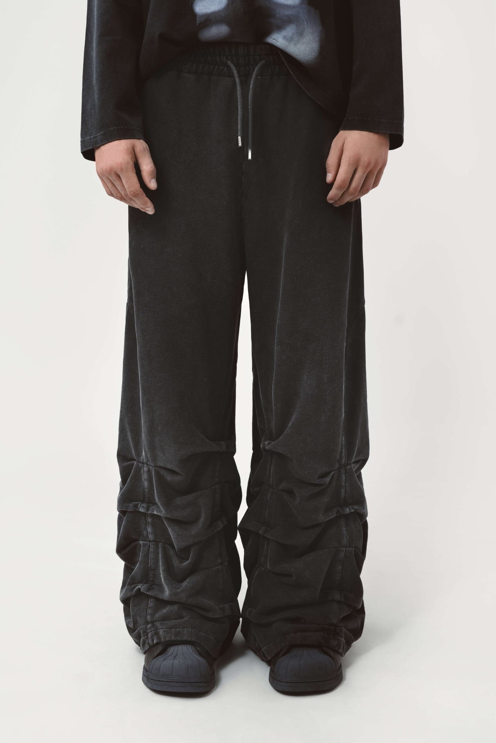 352_56236433fe-poppy-track-pants_black-8-copy-mega