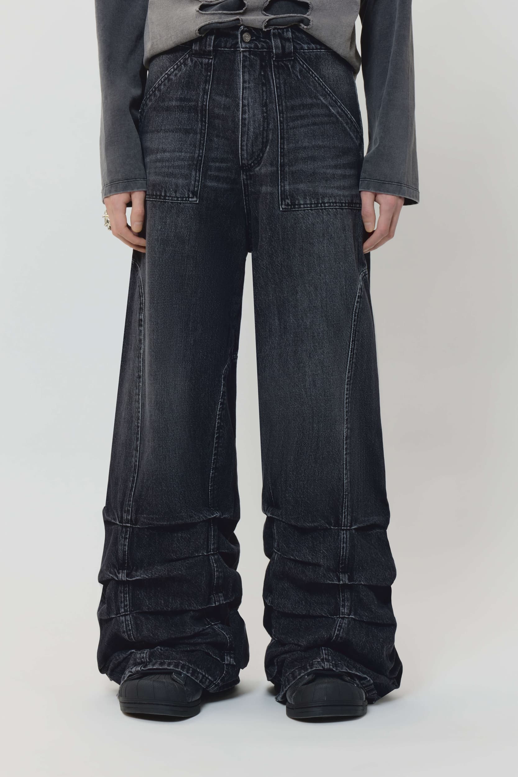 358_7d1b36fd2b-smocked_detailed_jeans_black_mens_ss25_avavav_0027-kopia-mega