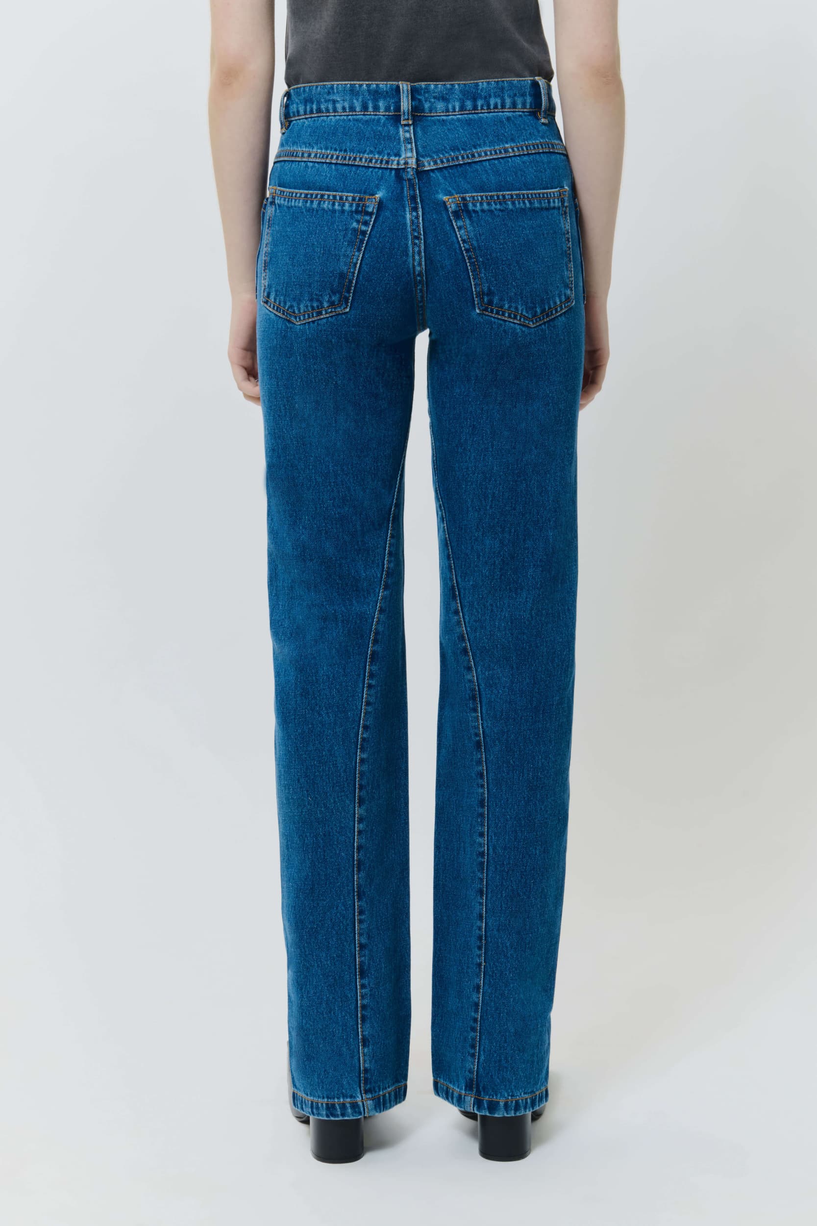 359_36286c6991-straight_jeans_blue_womens_ss25_avavav_0419-kopia-mega