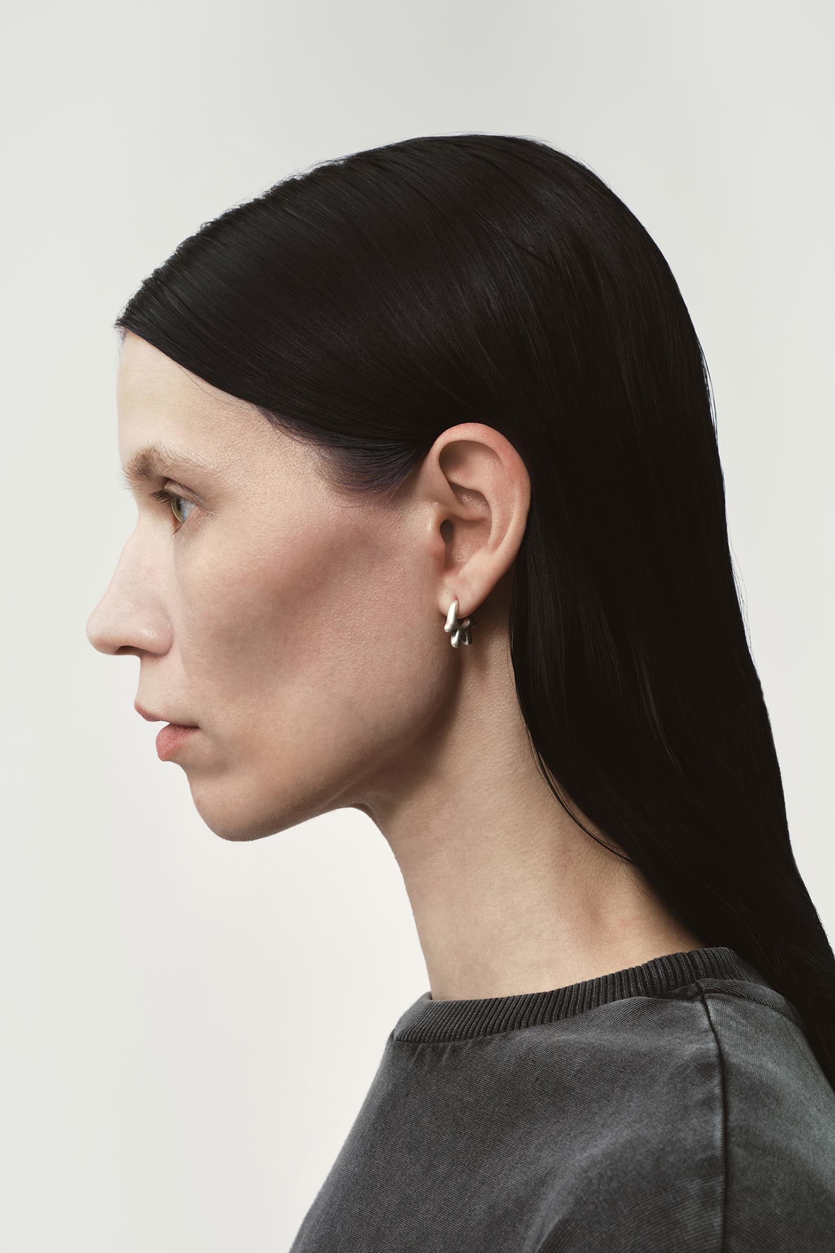383_a72bcd5b3c-old-lady-earring-mini_sliver-2-mega