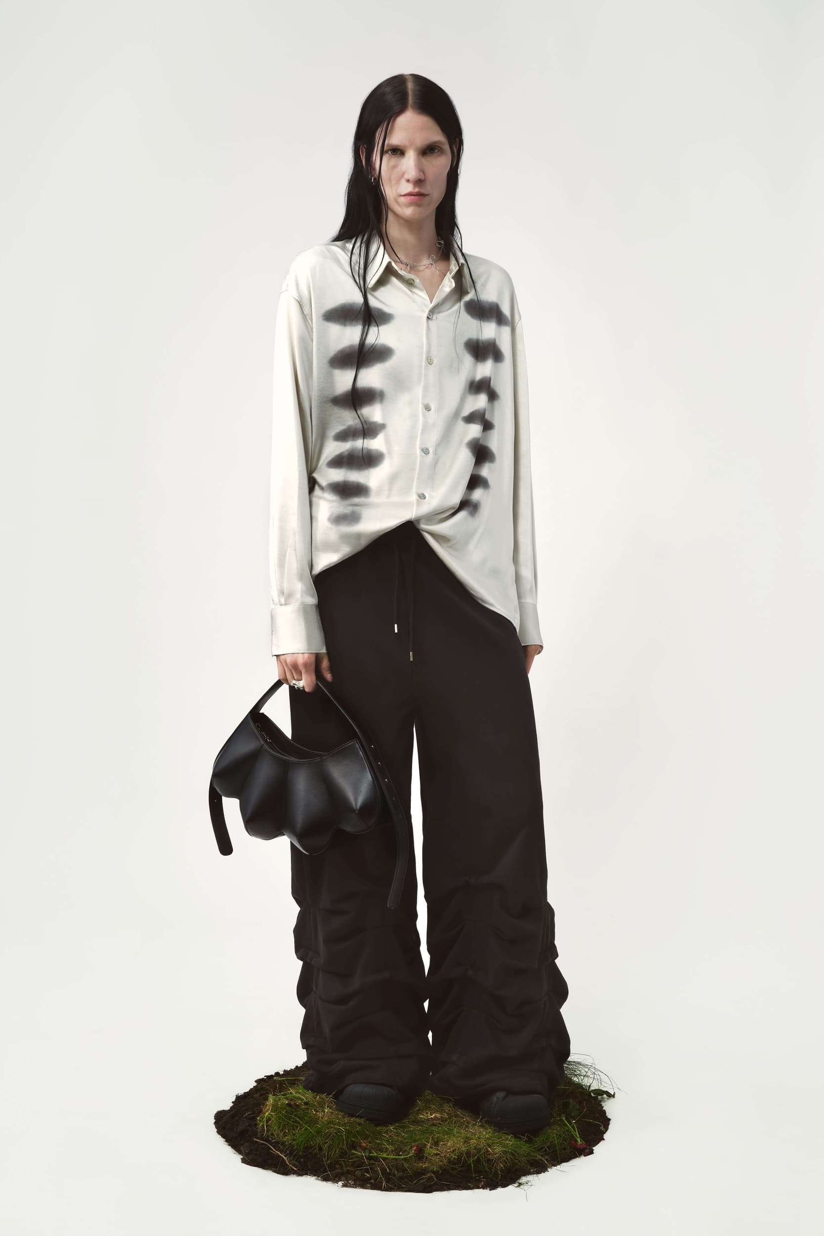 409_5ffa5d363b-poppy-track-pants_black-solid-mega