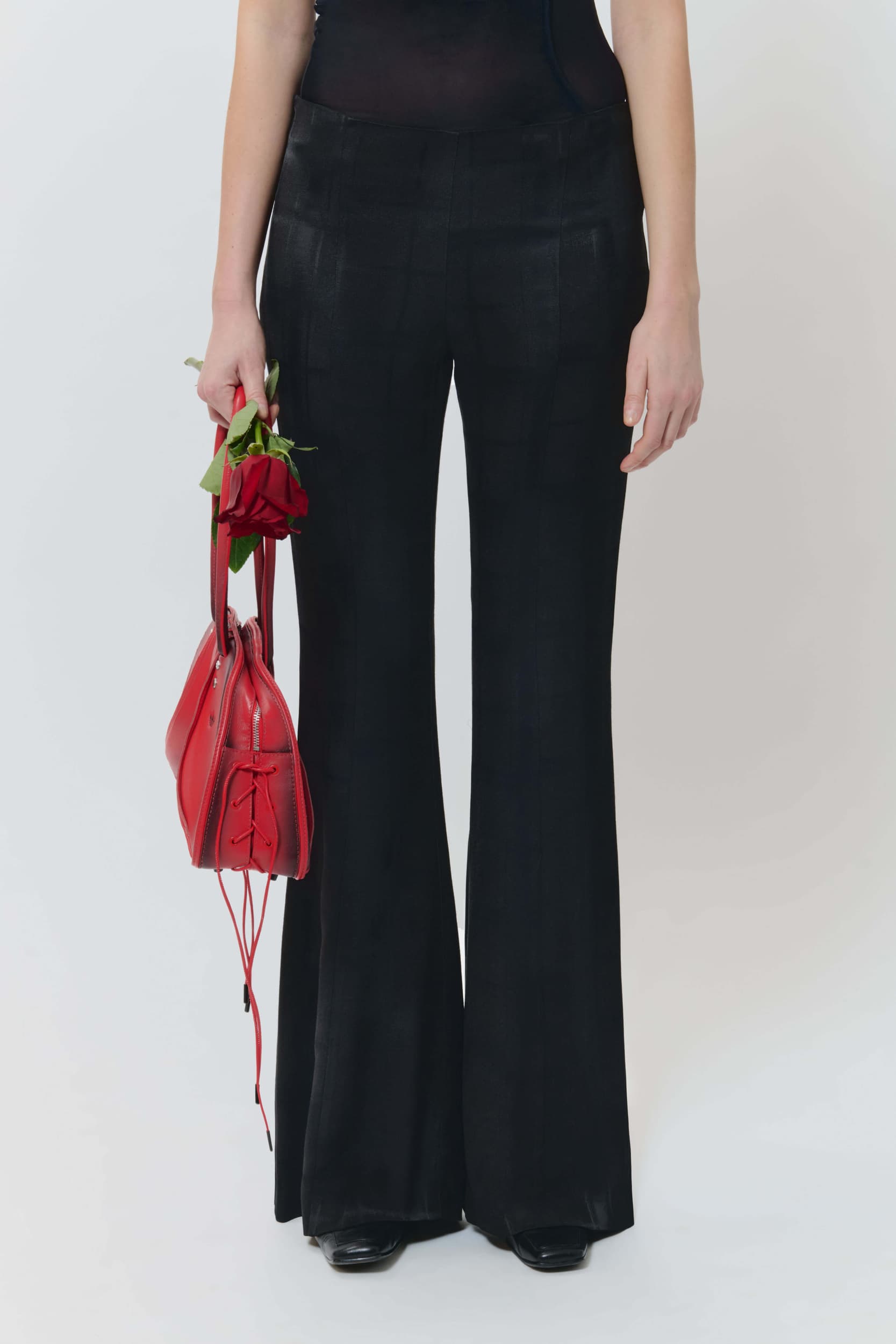 427_4d5abd26b6-flared_trouser_black_womens_ss25_avavav_0481-kopia-mega