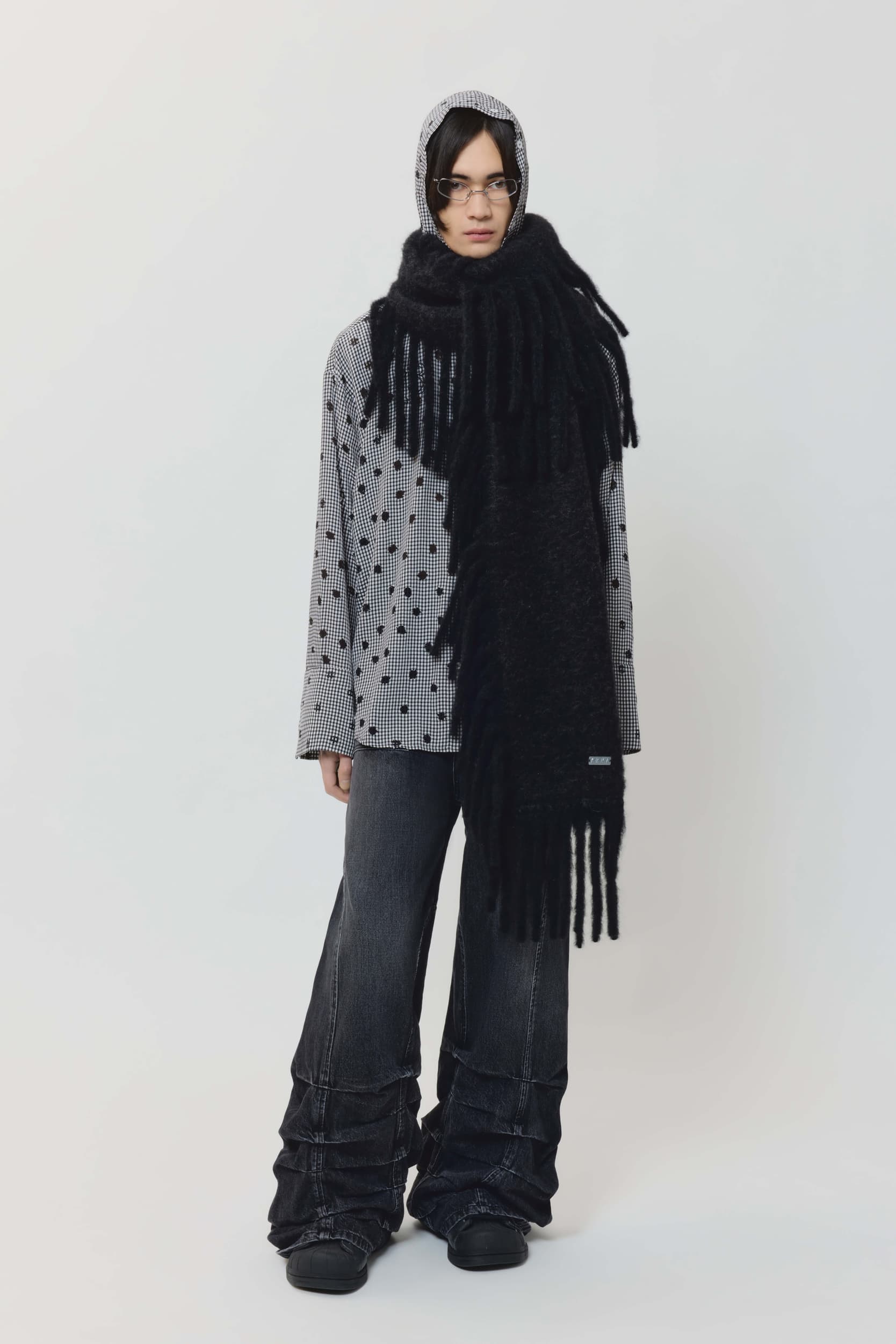 682_b8e62f10c0-scarf_black_mens_ss25_avavav_0100-kopia-mega