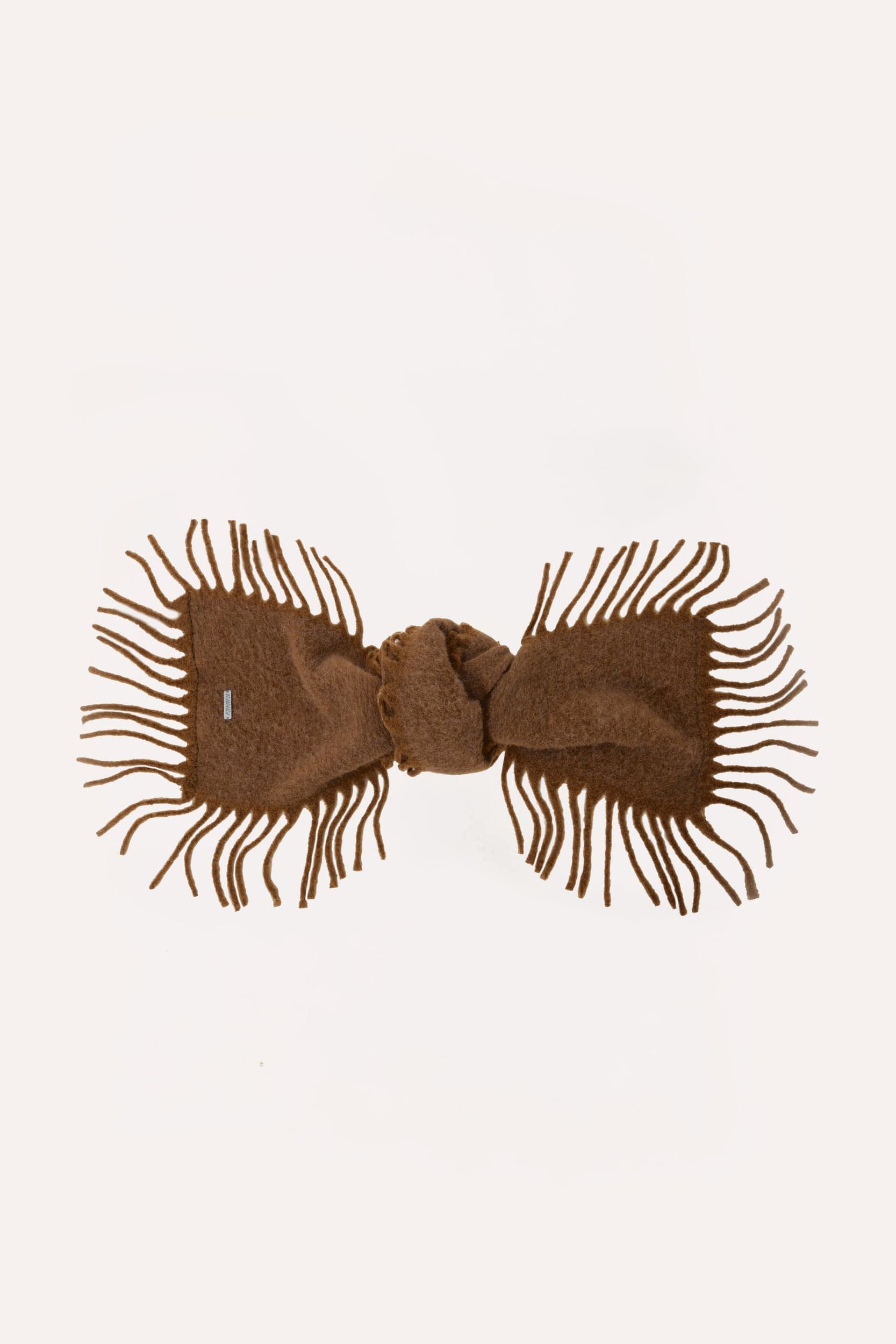 682_cb2d34e65a-scarf_brown_ss25_avavav_3_updated-background-mega