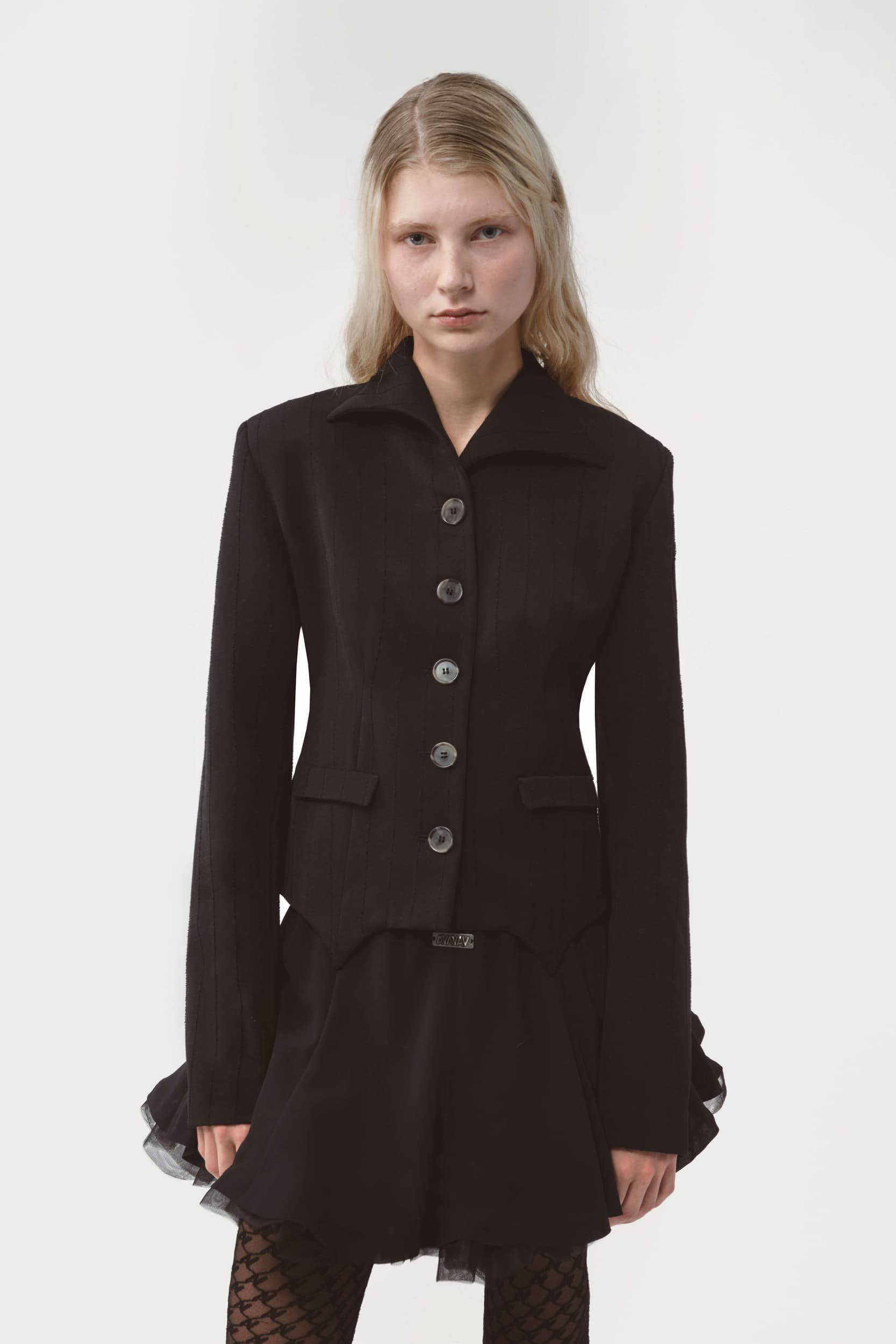 688_d57dc76fc6-beate-blazer-pinstripe_black-3-mega