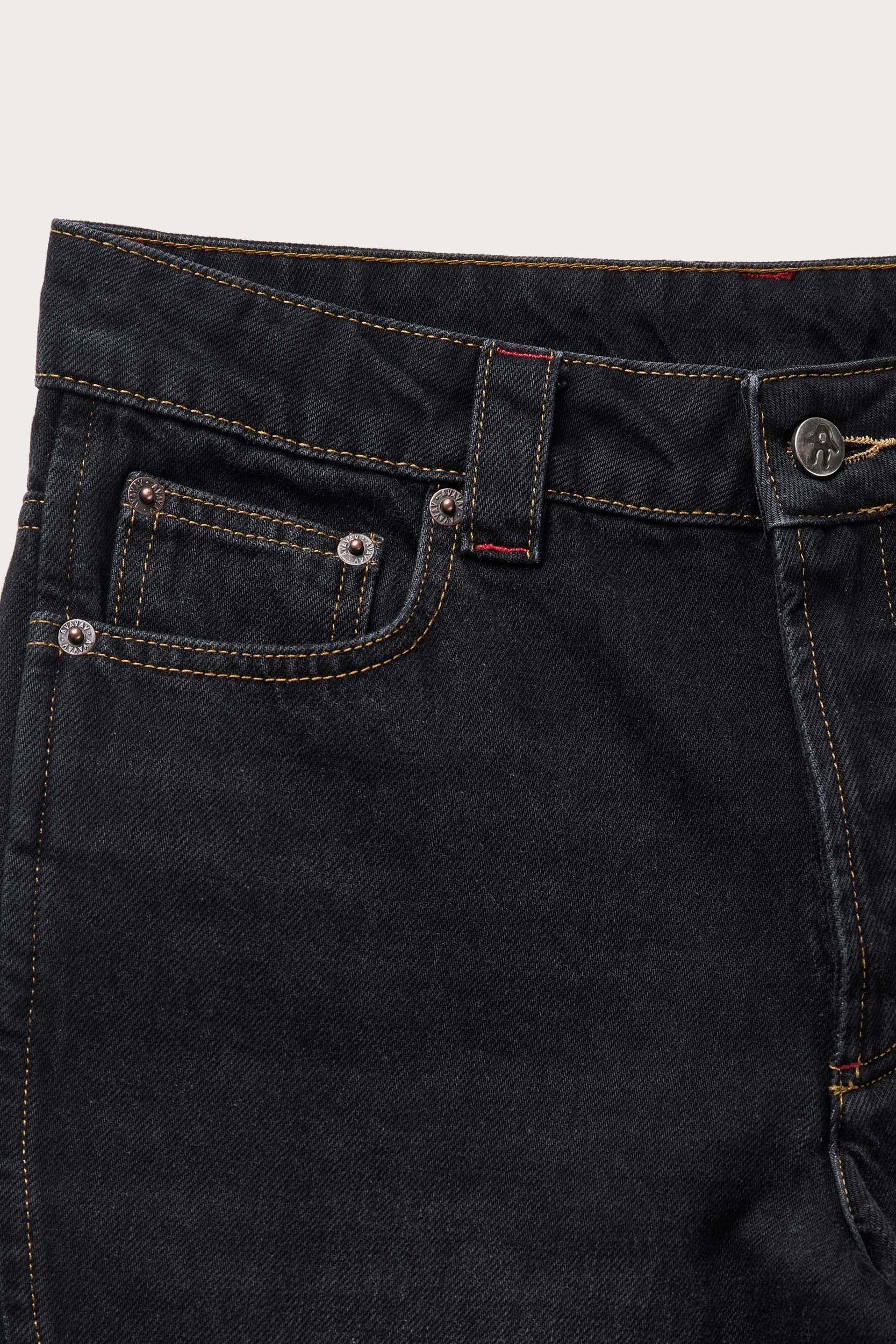 702_348cef4587-avavav_co_f25g04013-detail-mega