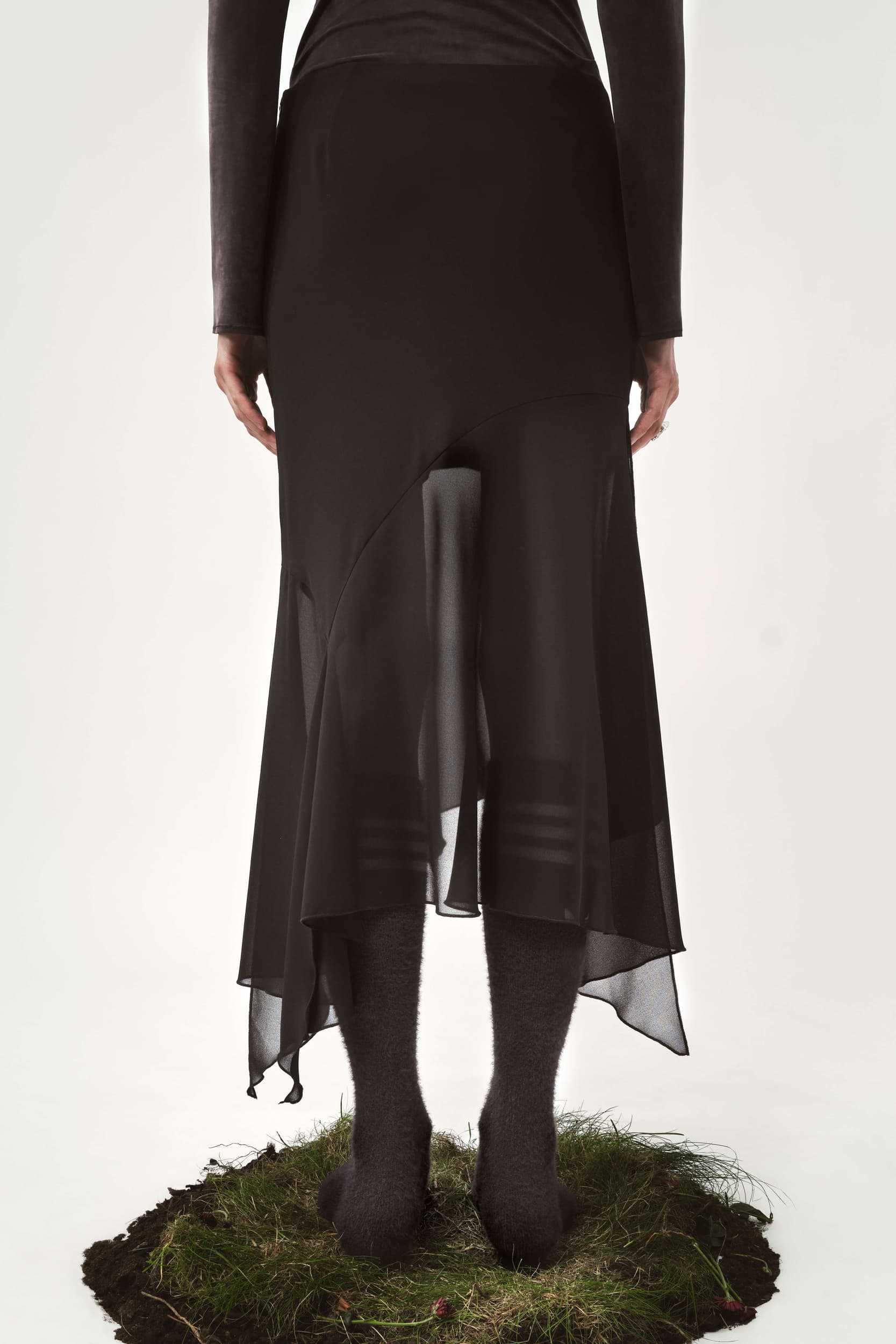705_8d7484da66-kajsa-long-draped-skirt_black-4_-mega