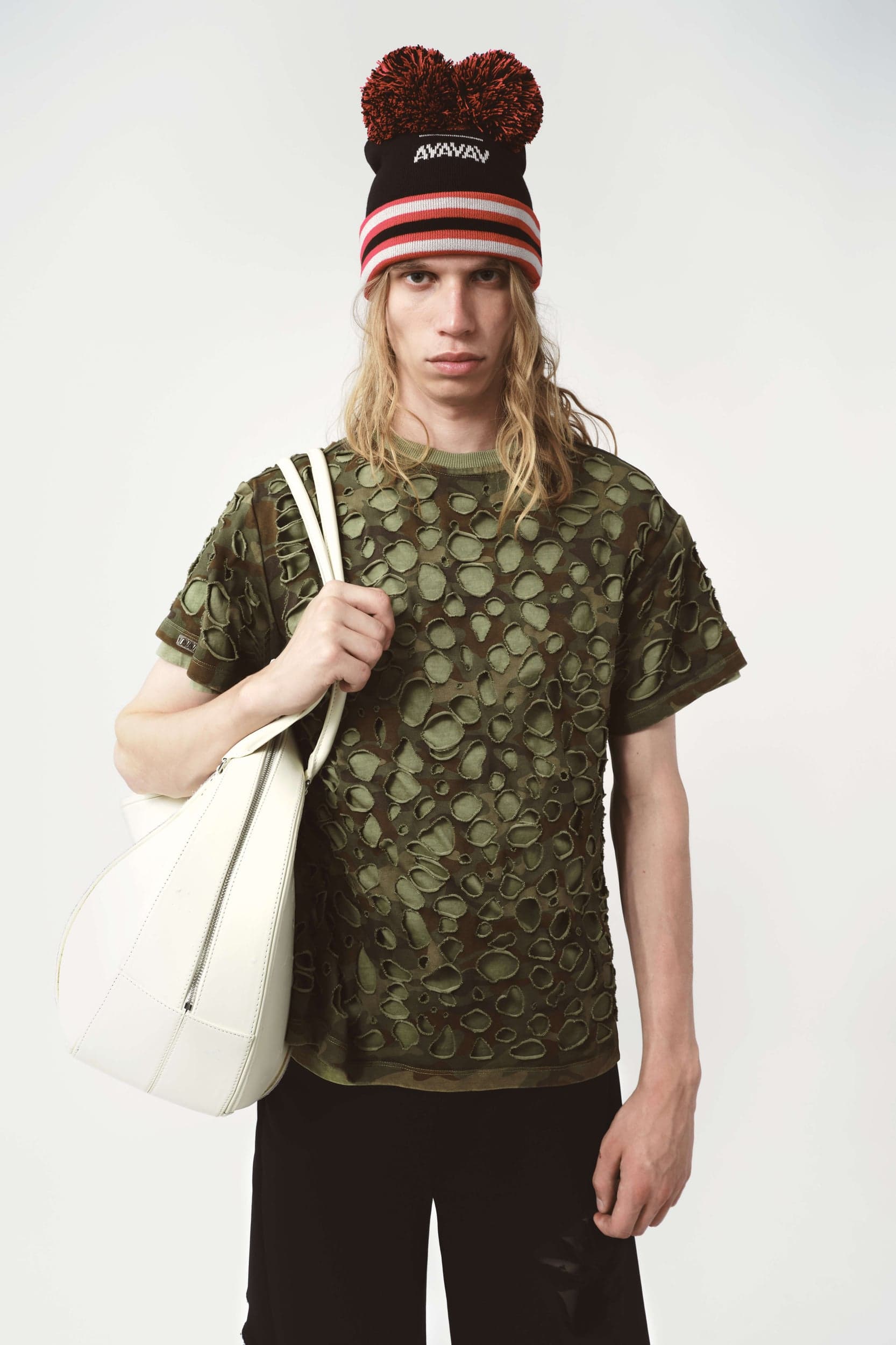 738_77b3a39d20-theo-t-shirt-distressed_green-6-mega