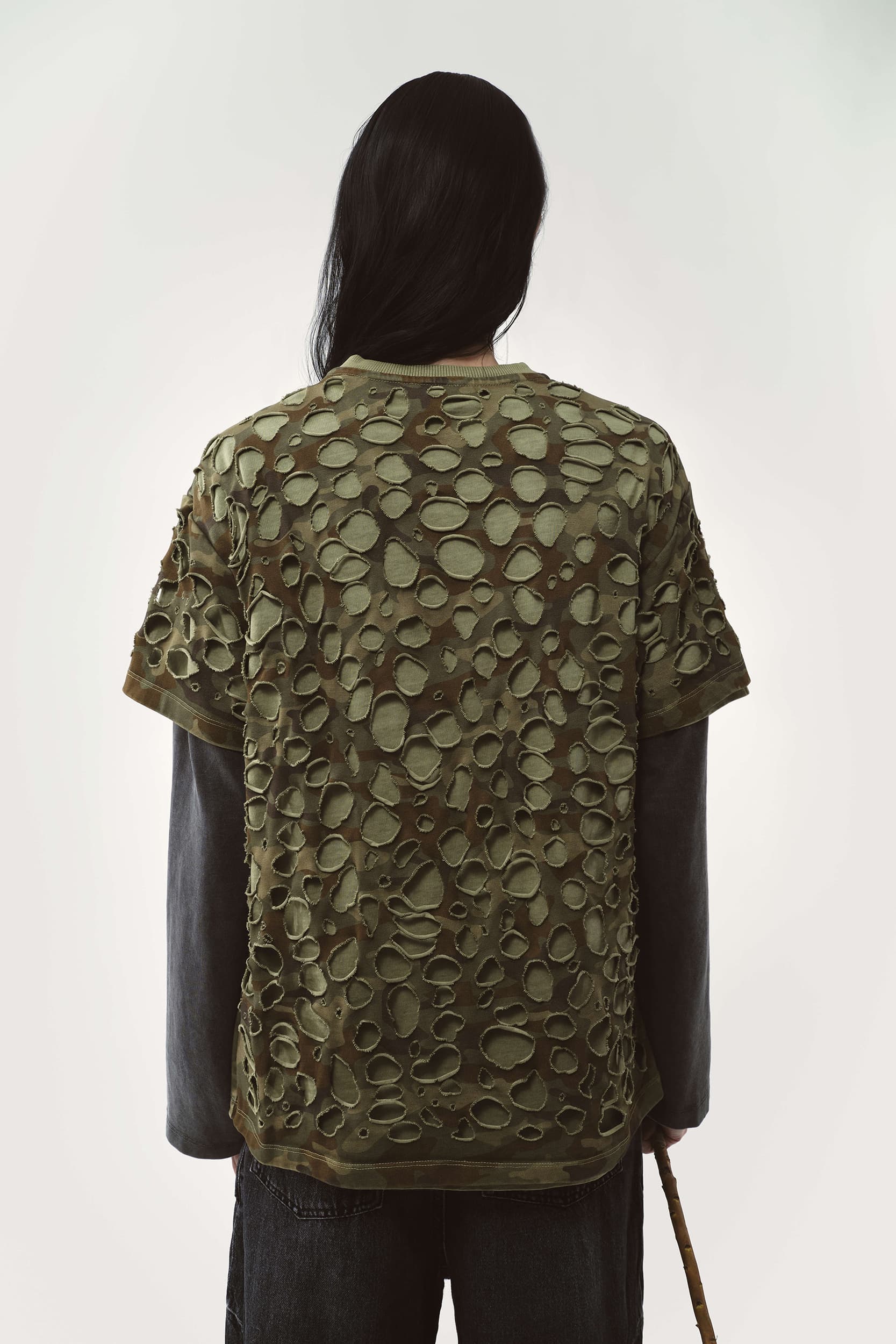 738_cdd61cba47-theo-t-shirt-distressed_green-5-mega