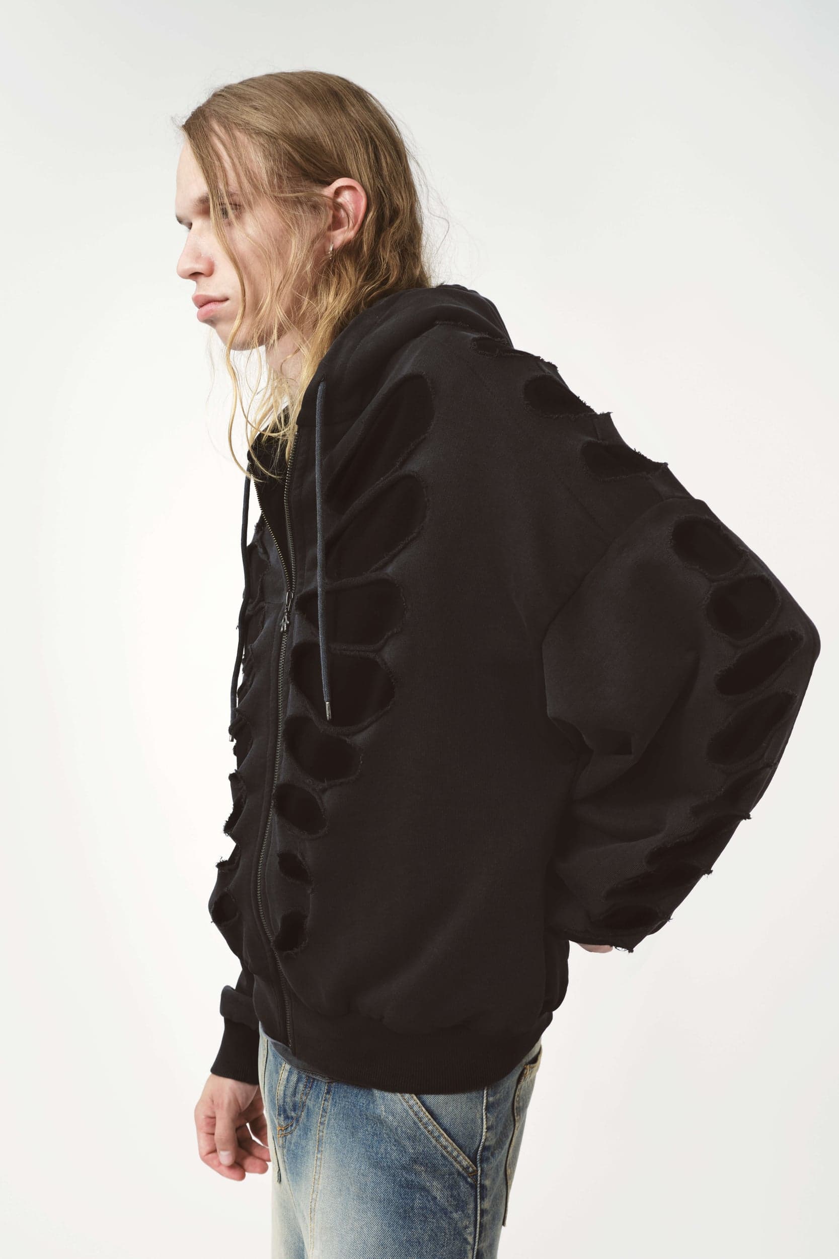 742_af1c8bd6fd-tim-zip-hoodie-cut-out_black-8-mega