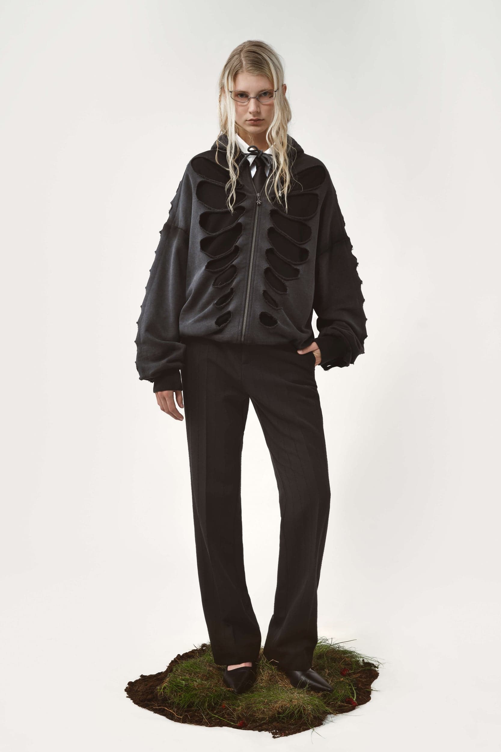742_ce18c604e7-tim-zip-hoodie-cut-out_black-1-mega