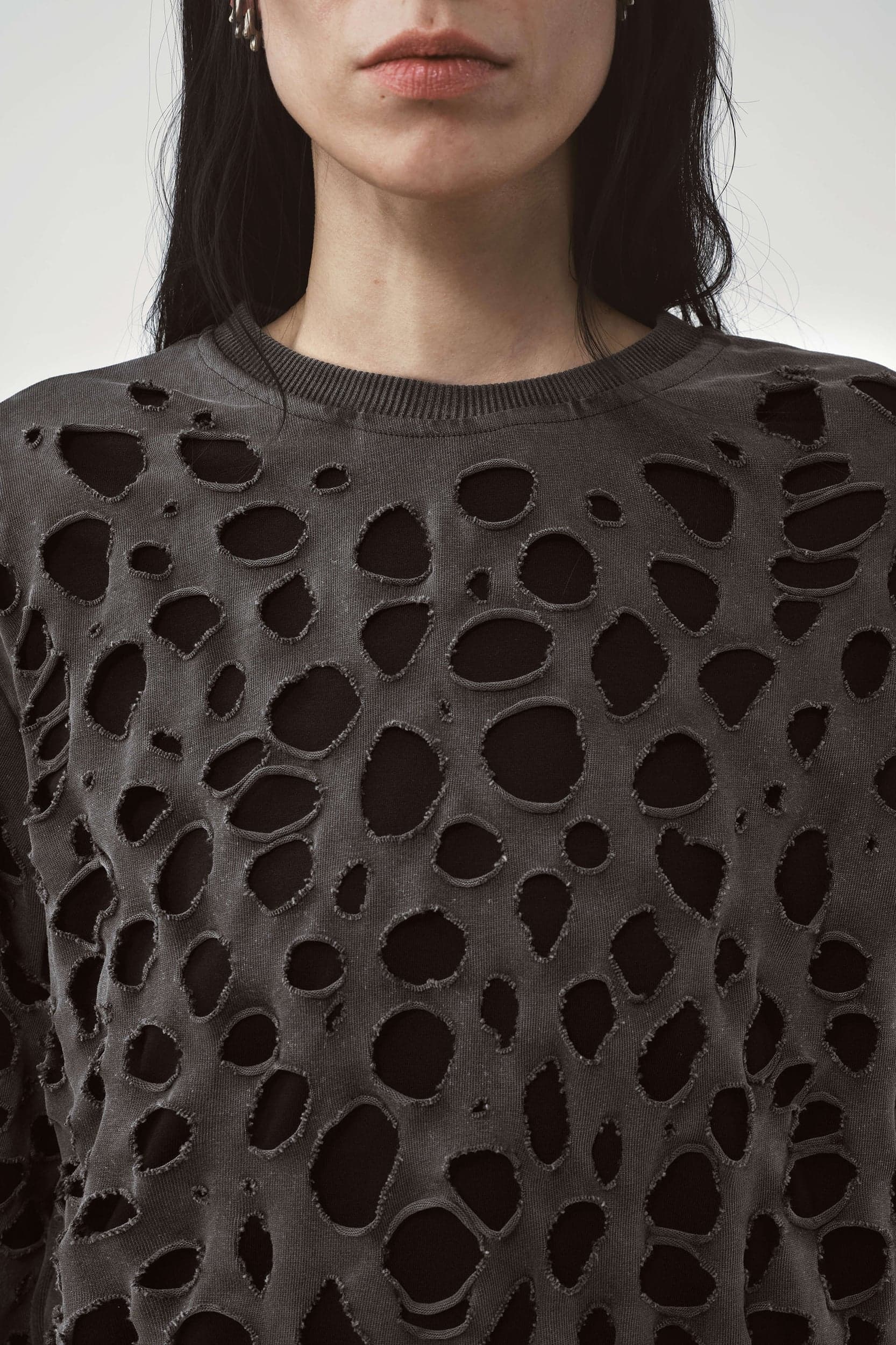 747_9292fe691a-tom-longsleeve-distressed-tshirt_black-6-mega