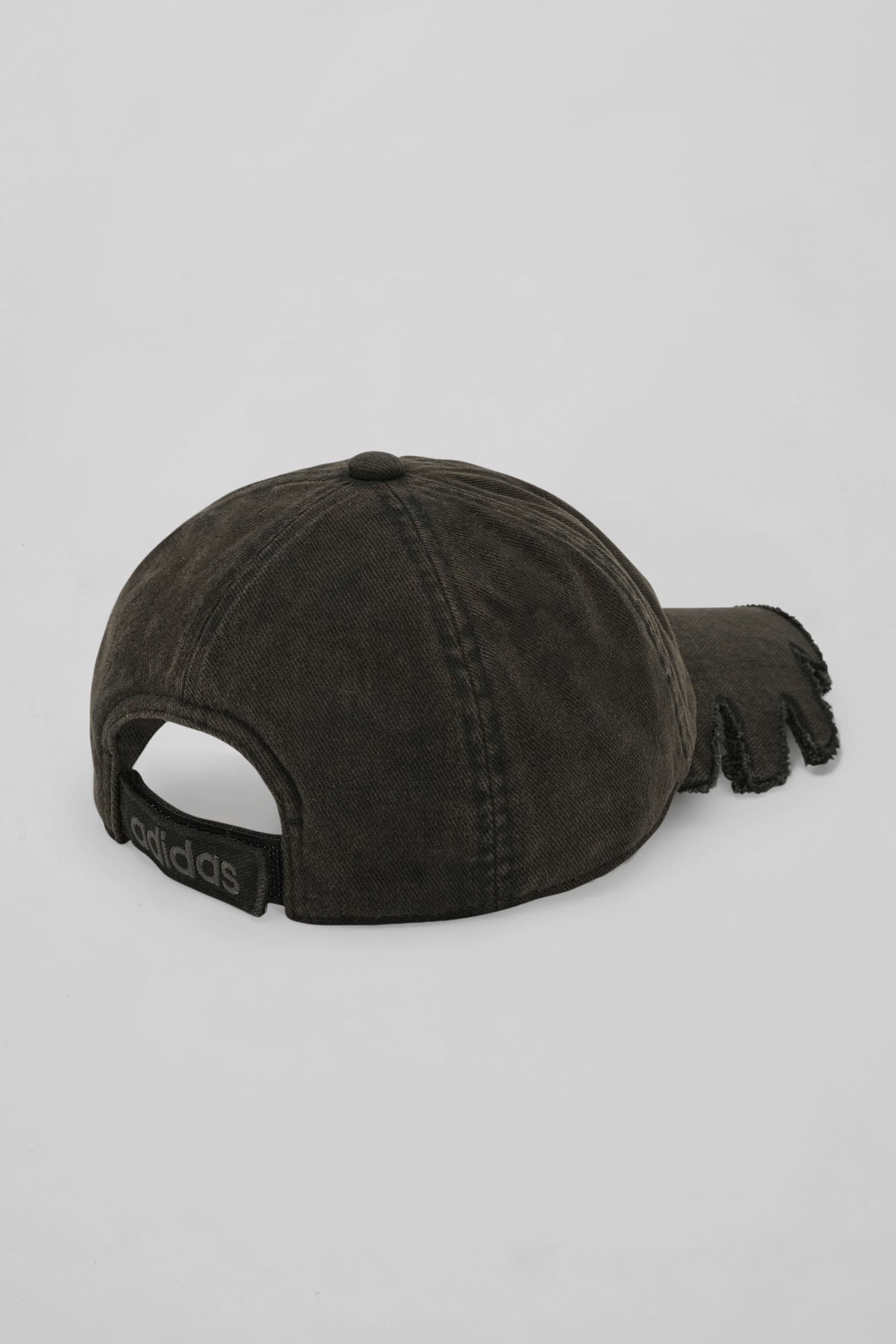 766_e6a6b338de-slashed_cap_adidas_originals_by_avavav_season_2-2-mega