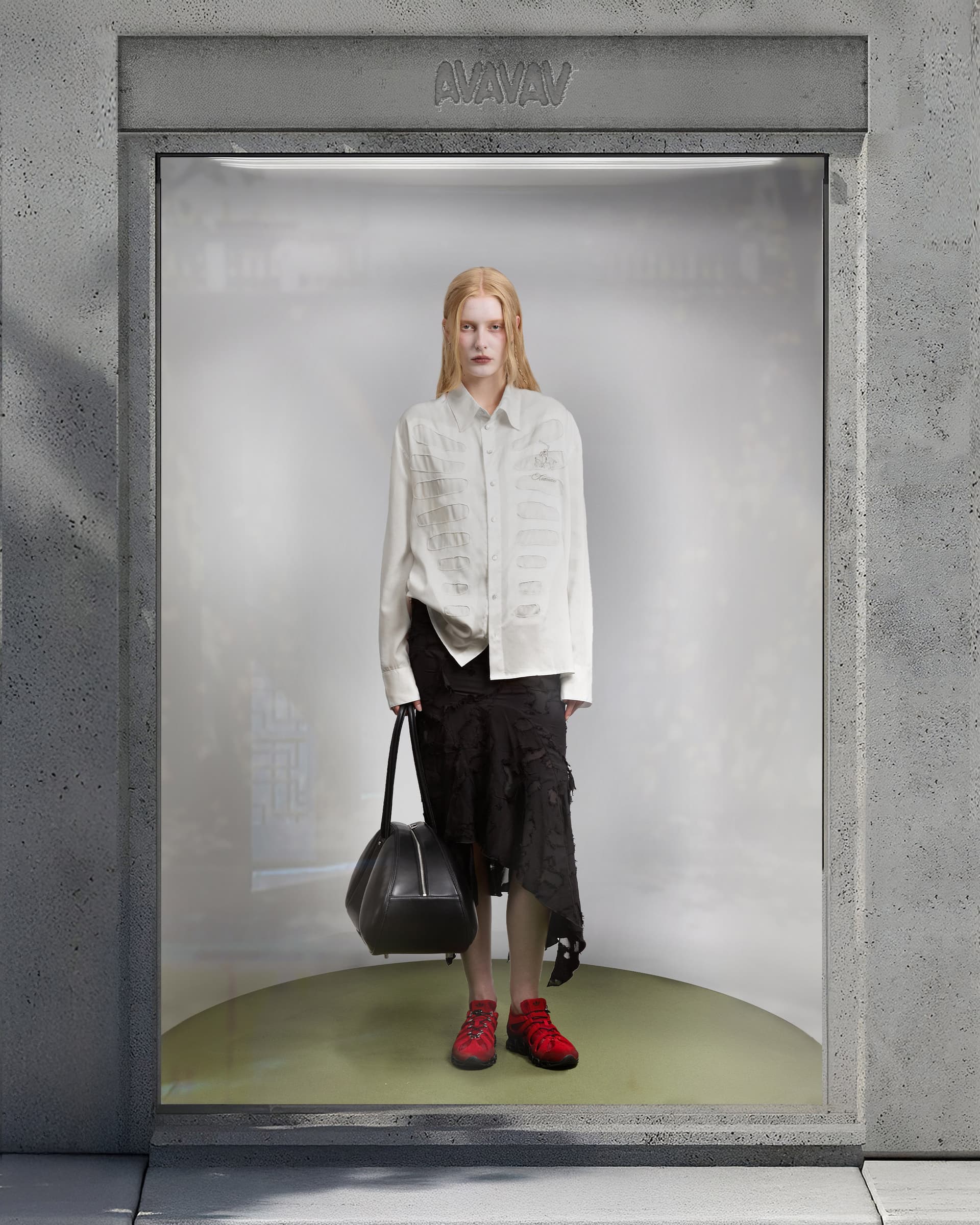 807_918895759e-ss26_lookbook_avavav-25-copy-mega